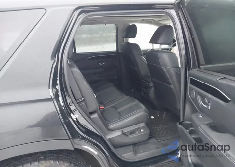 2024 Honda Pilot Touring z USA, uszkodzony, nr VIN 5FNYG1H74RB021390